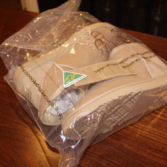 Brand NEW! Authentic Australian Heritage UGG Boots by SINCE 1974™ - Picture 6 of 7